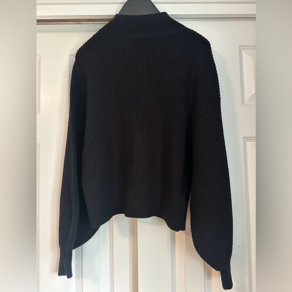Banana Republic 100% Merino Wool High Neck Dolman Sleeve Black Sweater Sz Small - Picture 2 of 7